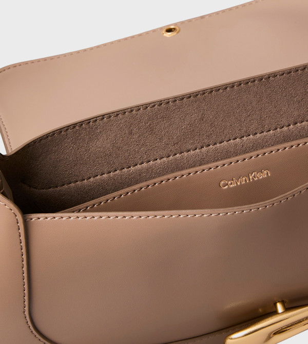 كالفين كلاين  - بني  حقائب الكتف