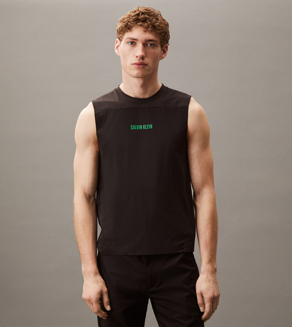 Calvin Klein Calvin Klein - Black T-Shirts & Vests
