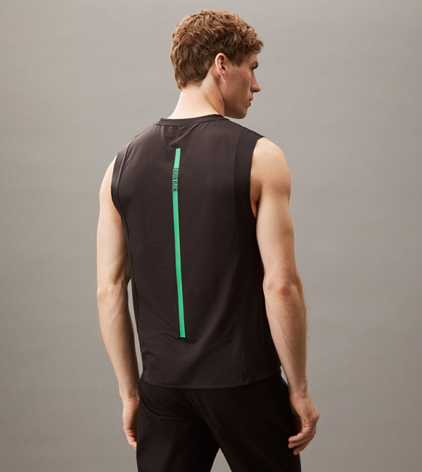 Calvin Klein Calvin Klein - Black T-Shirts & Vests