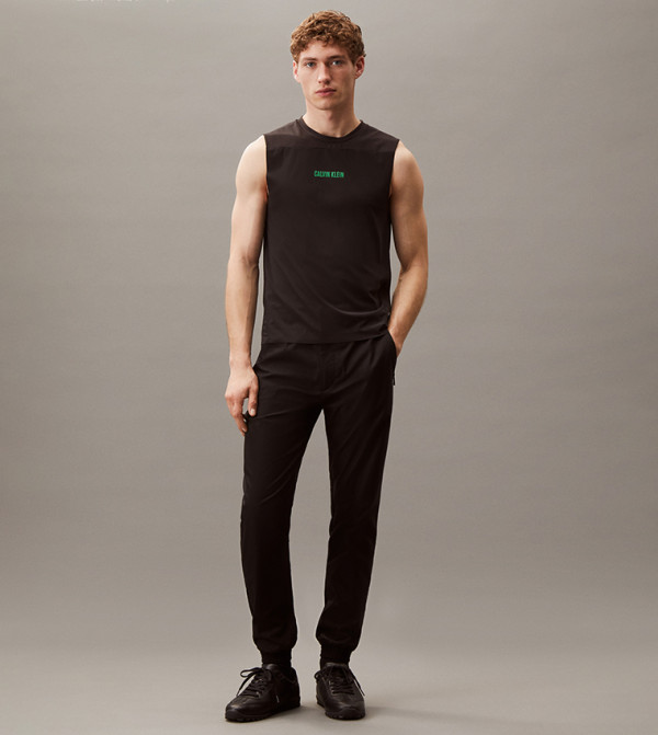Calvin Klein Calvin Klein - Black T-Shirts & Vests