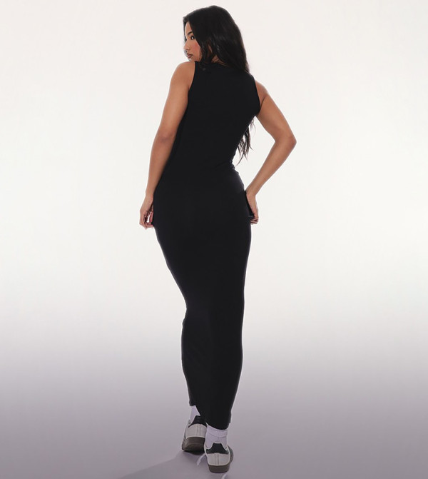 PrettyLittleThing PrettyLittleThing - Black Maxi Dresses