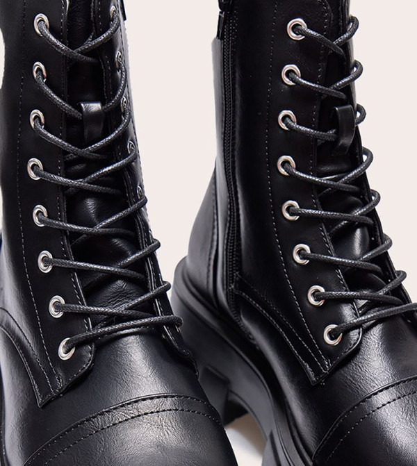 PrettyLittleThing PrettyLittleThing - Black Ankle length Boots