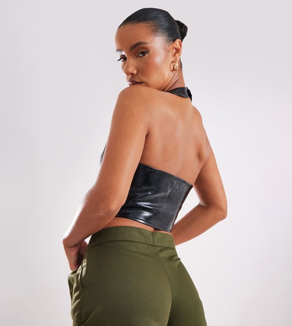 بريتي ليتل ثينغ  - أسود Cropped Tops