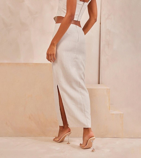 PrettyLittleThing PrettyLittleThing - Beige Maxi Skirts