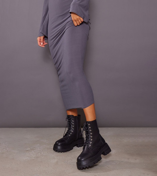 PrettyLittleThing PrettyLittleThing - Black Ankle length Boots