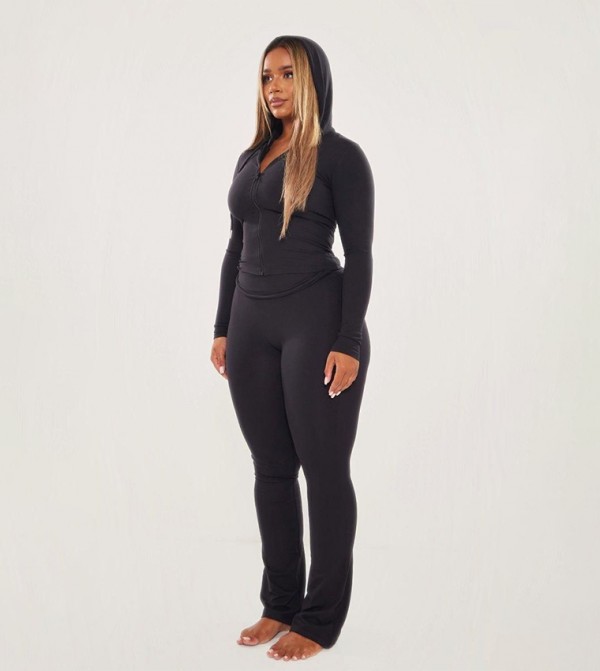 بريتي ليتل ثينغ  جاكيتات - أسود جاكيتات