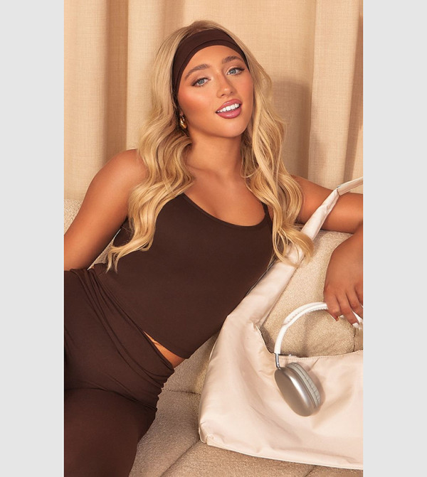 PrettyLittleThing PrettyLittleThing - Brown Cropped Tops