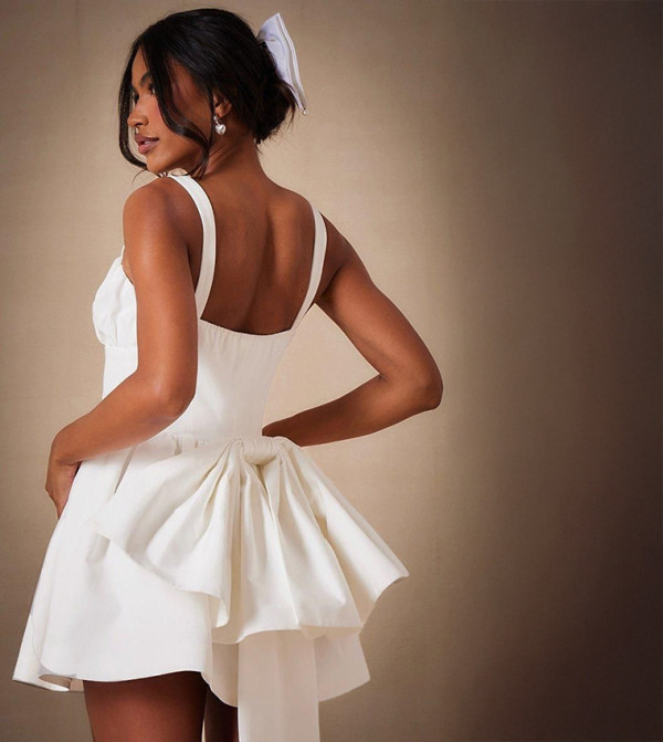 بريتي ليتل ثينغ s-n-plt - أبيض فساتين حفلة