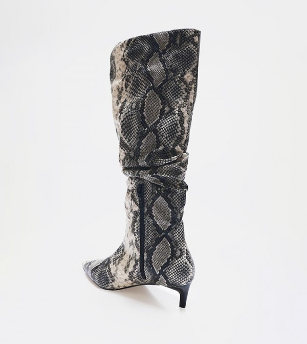PrettyLittleThing  - Multi Knee length Boots