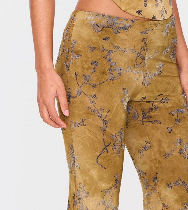 PrettyLittleThing  print-play - Green Casual Pants