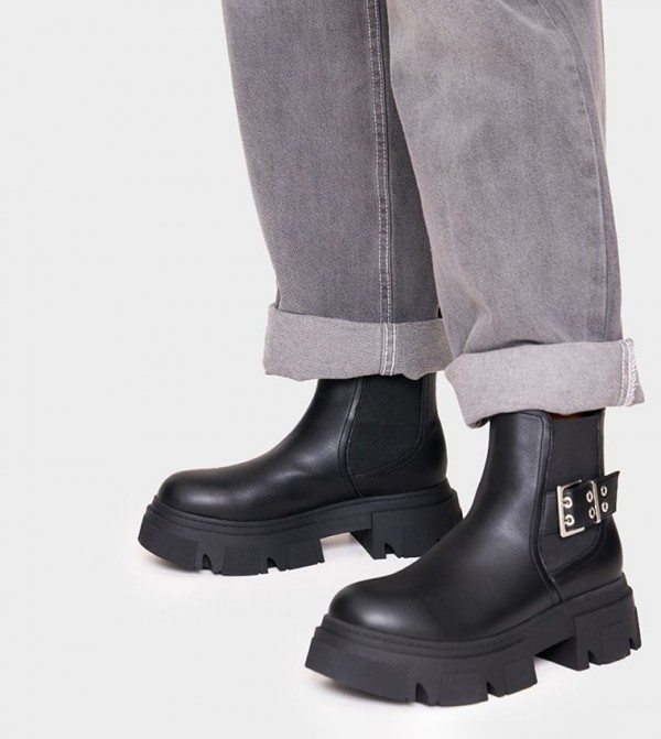 PrettyLittleThing  Ankle Boots - Black Ankle length Boots