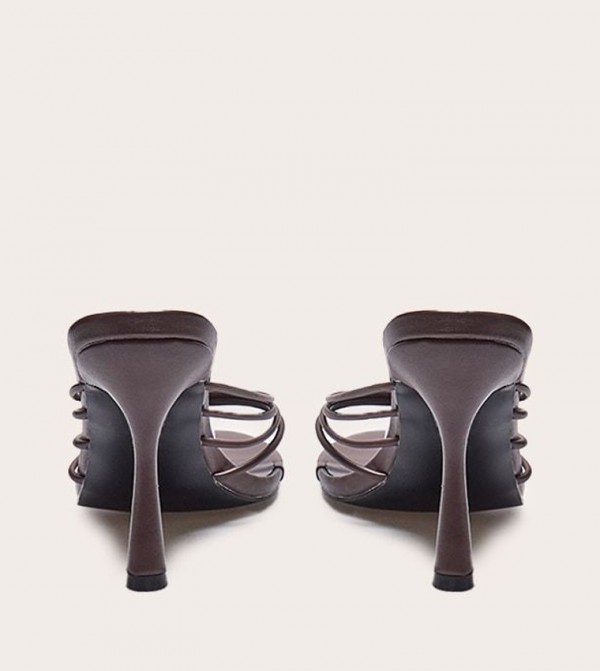 PrettyLittleThing - Brown Heels