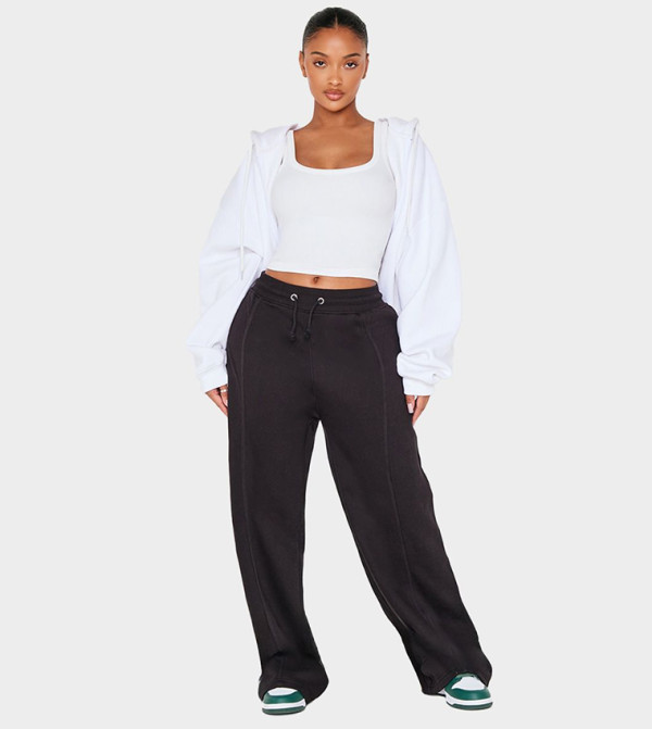 Shop PrettyLittleThing Online | Buy Latest Collections On 6thStreet UAE