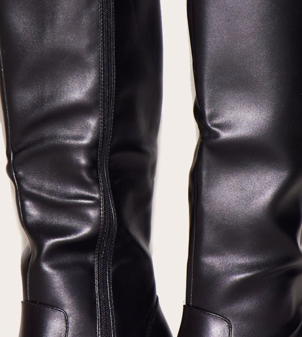 PrettyLittleThing PrettyLittleThing - Black Knee length Boots