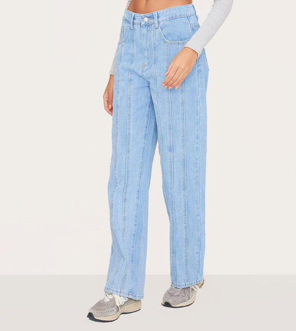 PrettyLittleThing  Jeans - Light Blue Straight Jeans