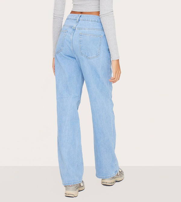 PrettyLittleThing  Jeans - Light Blue Straight Jeans