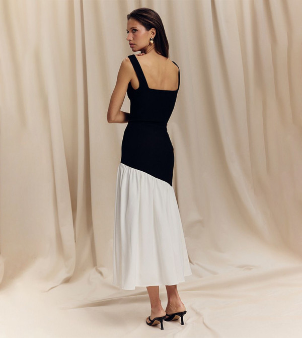 PrettyLittleThing PrettyLittleThing - Black Party Dresses