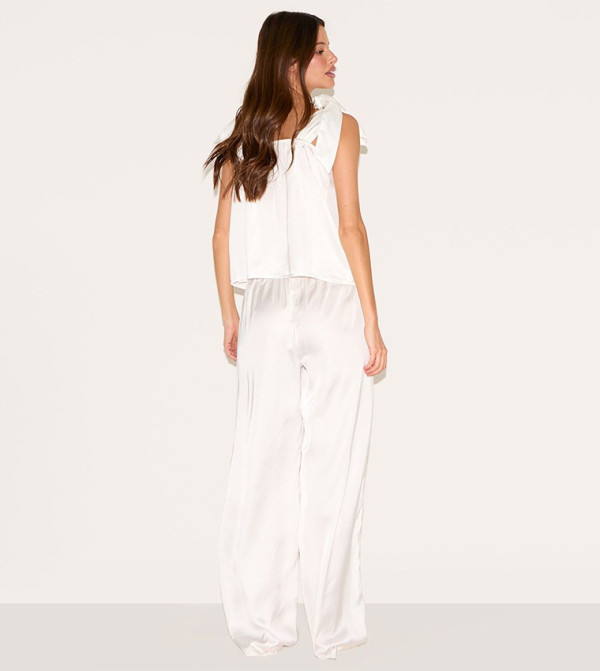 PrettyLittleThing PrettyLittleThing - White Pyjama Set