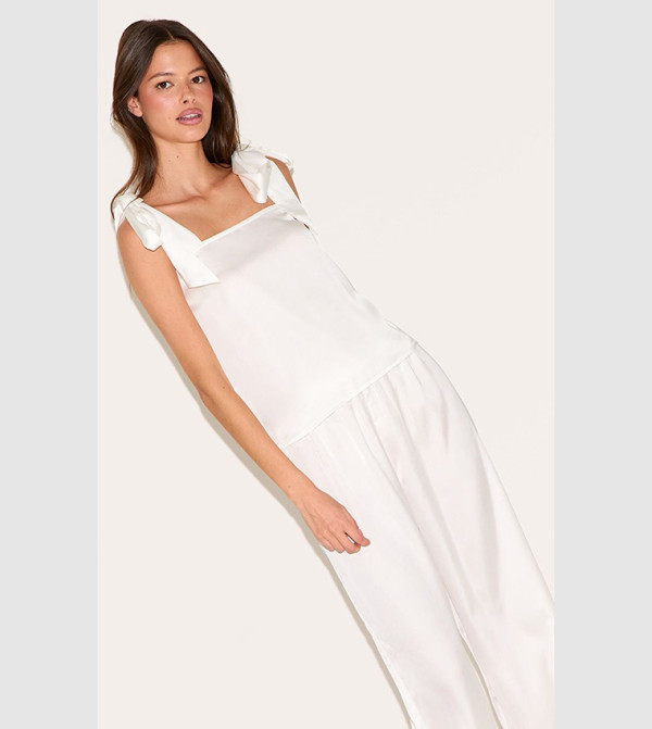 PrettyLittleThing PrettyLittleThing - White Pyjama Set