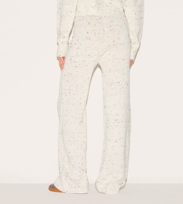 PrettyLittleThing  - Beige Casual Pants