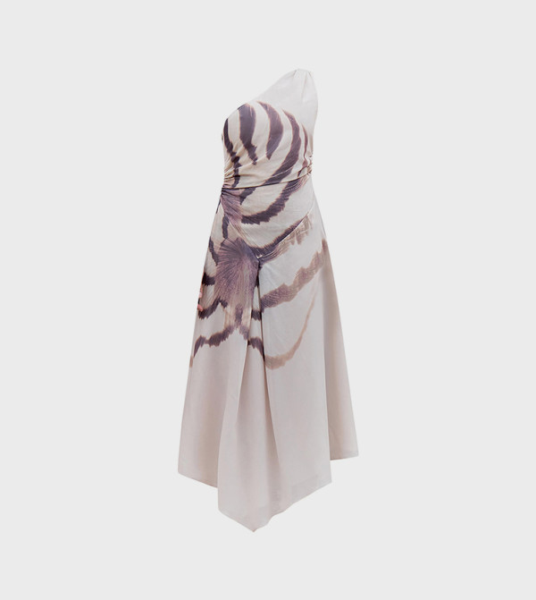 PrettyLittleThing PrettyLittleThing - Beige Maxi Dresses