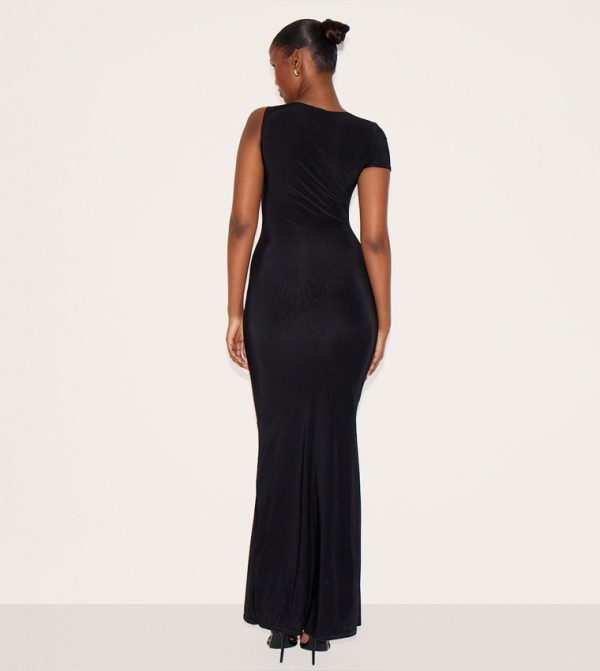 PrettyLittleThing  Dresses - Black Maxi Dresses