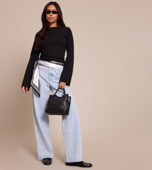 PrettyLittleThing PrettyLittleThing - Black Casual Tops