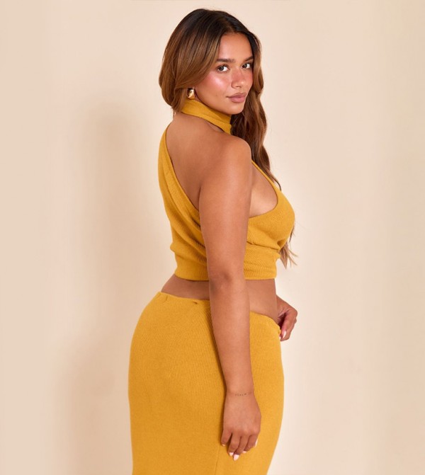 PrettyLittleThing  Cropped Tops - Orange Cropped Tops