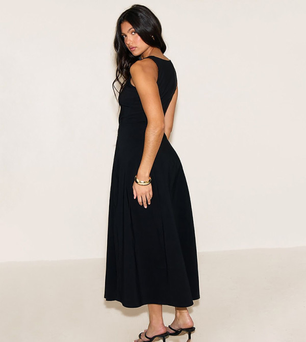 PrettyLittleThing  Maxi Dresses - Black Maxi Dresses