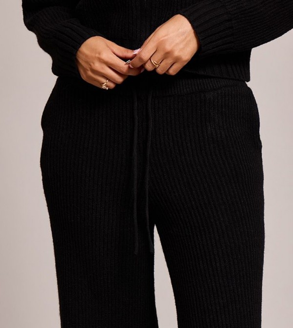 PrettyLittleThing PrettyLittleThing - Black Casual Pants