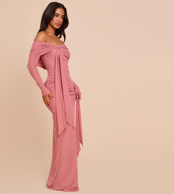 بريتي ليتل ثينغ بريتي ليتل ثينغ - وردي Maxi Dresses