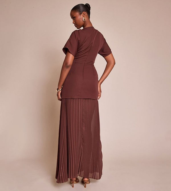 PrettyLittleThing PrettyLittleThing - Brown Maxi Dresses