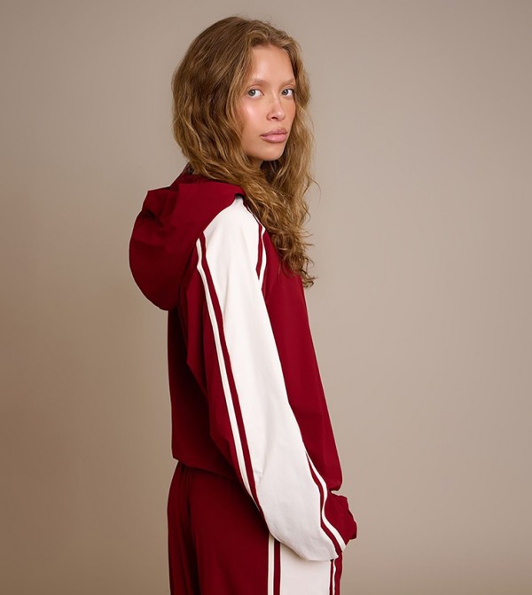 بريتي ليتل ثينغ جاكيتات - أحمر جاكيتات