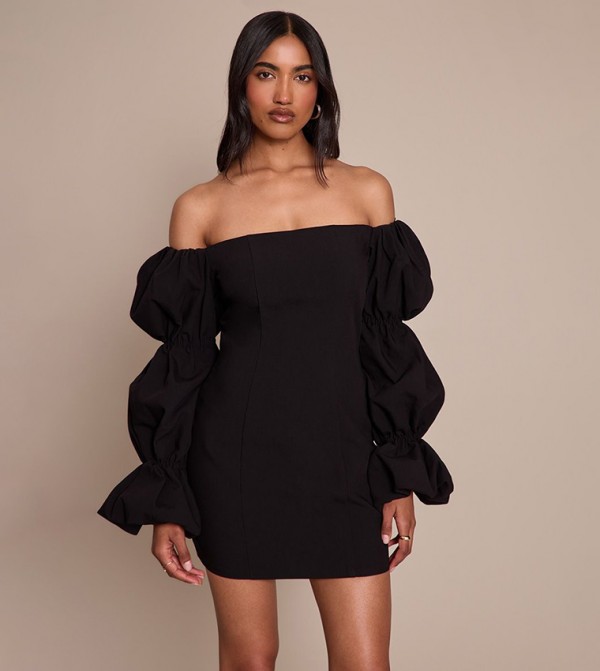 PrettyLittleThing PrettyLittleThing - Black Mini Dresses