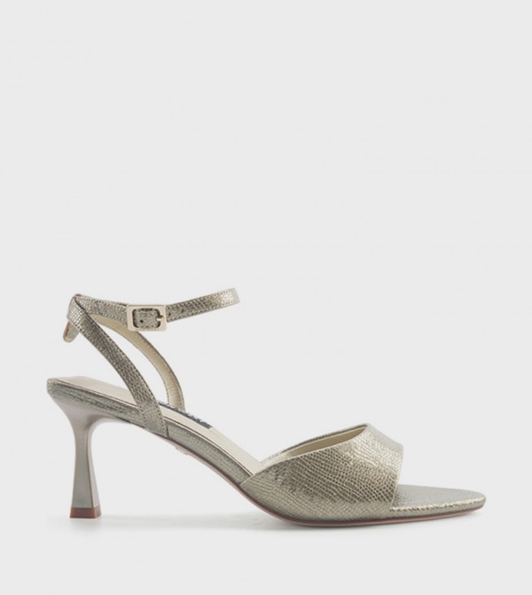 Nine West Nine West - Gold Heels