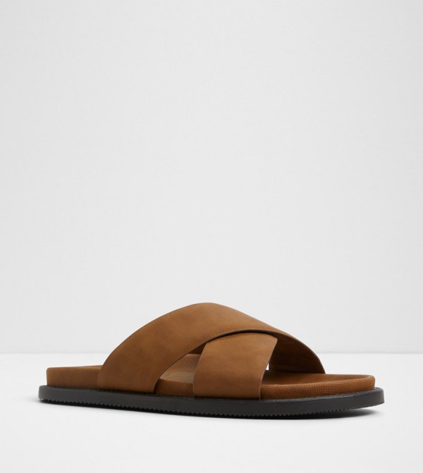 ألدو  صنادل - بني  صنادل كاجوال