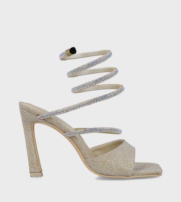 Menbur  - Gold Heels