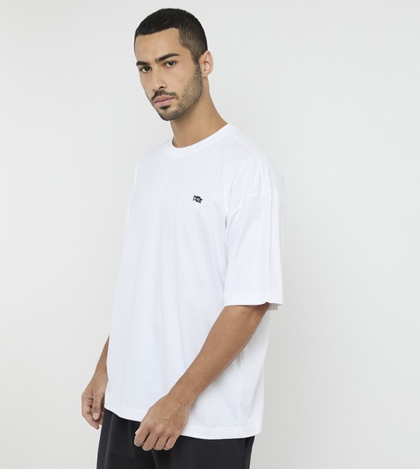 F5  Clothing - White Round Neck T-Shirts