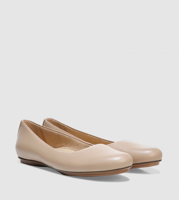 Naturalizer Naturalizer - Tan Low Top