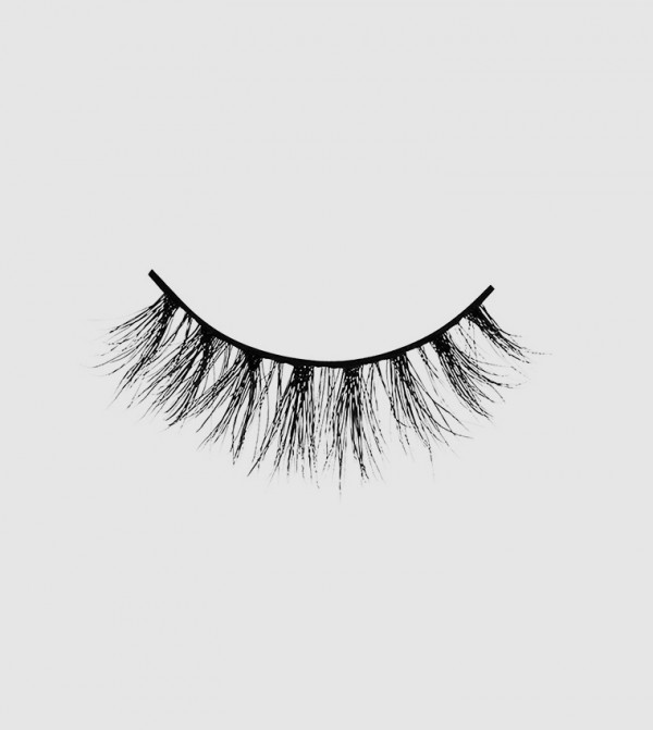 Nina Ubhi  - Multi False Eyelashes