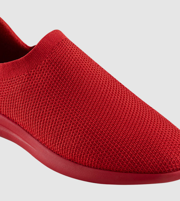 Neeman's Neeman's - Red Casual Slip on