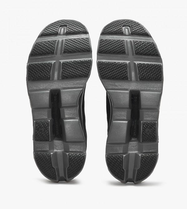 ON newrunningwomen - Black Running Shoes