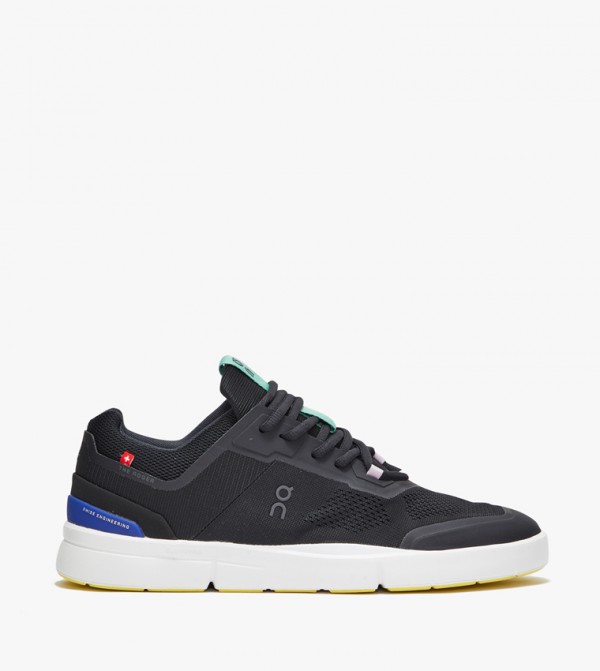 ON  Tennis Shoes - Black Casual Lace up