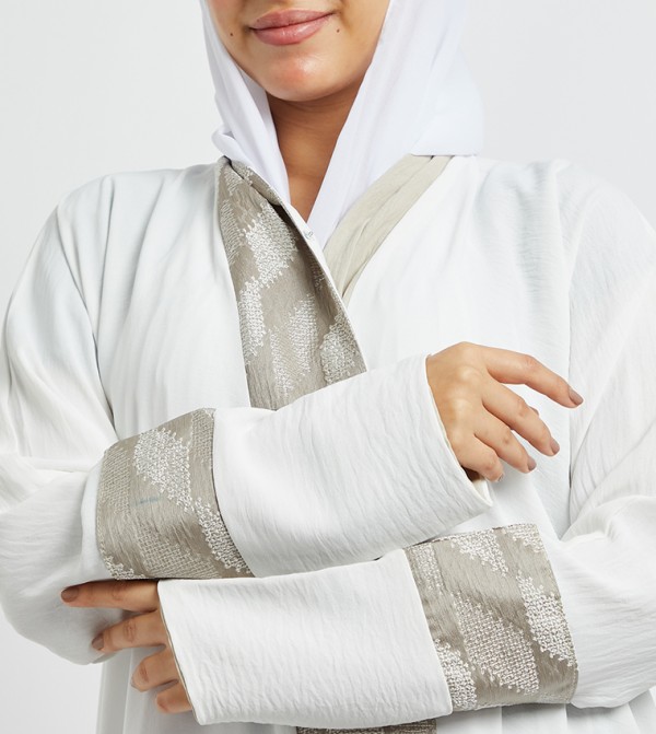 HM  Abayas - White Abayas