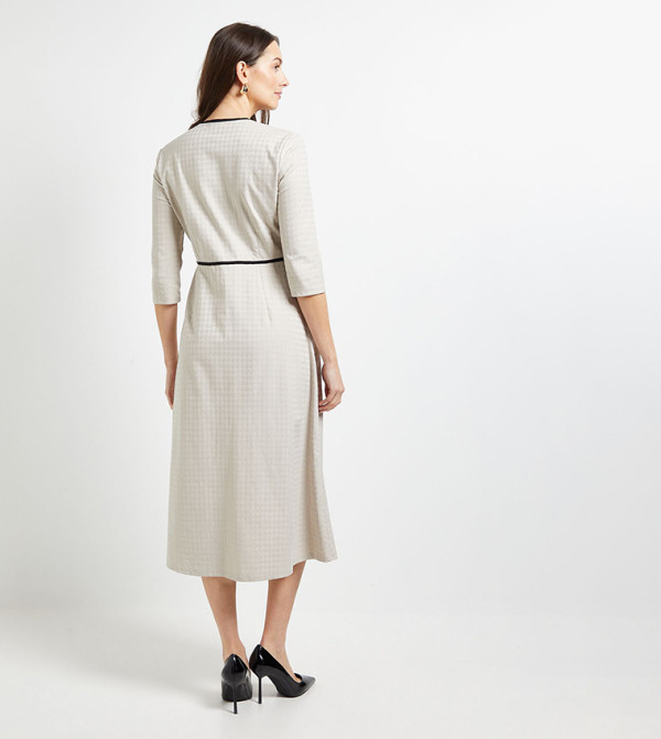 دبنهامز  فساتين - بيج Midi Dresses