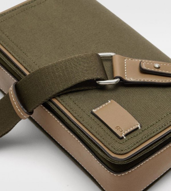 بارفواه  - زيتي  Cross Body Bags