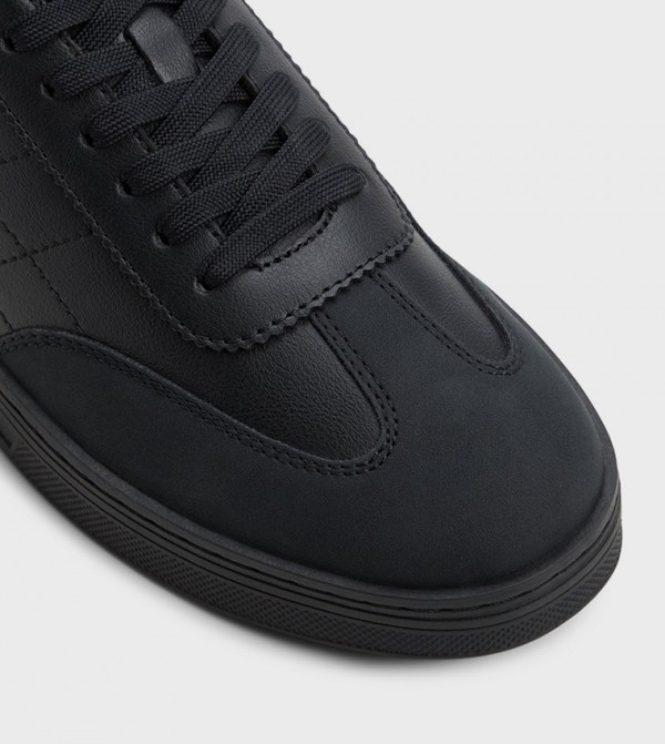 Call it Spring  Sneakers - Black Low Top