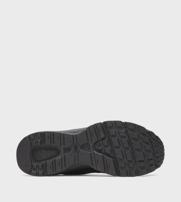 أندر آرمور أندر آرمور - أسود أحذية برقبة منخفضة 