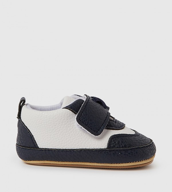 BABIES & MORE  Booties - Black Booties