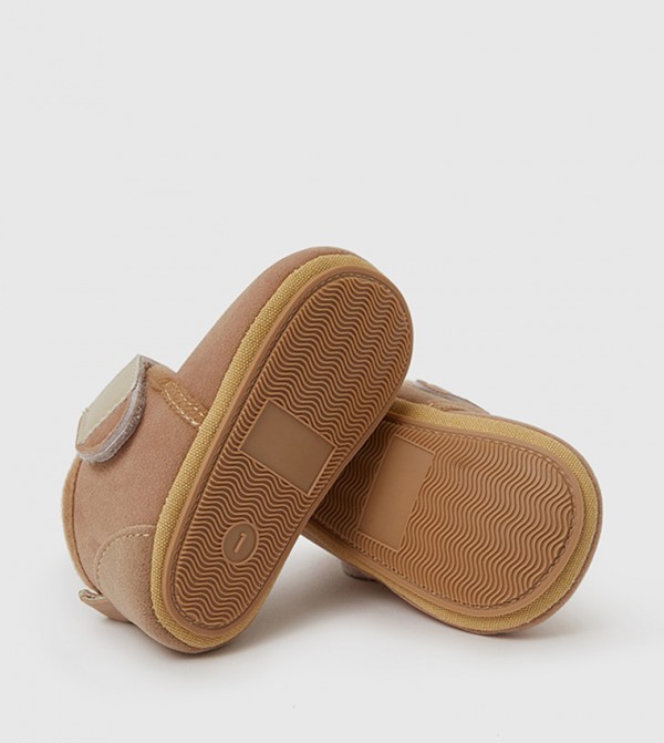 BABIES & MORE  Booties - Brown Booties